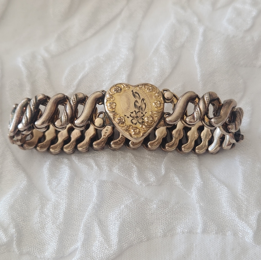 Vintage The D.F.B Co. Carmen Sweetheart Braclet